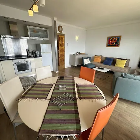 Vista Mar Y Parking En Av-27 Apartment Roses